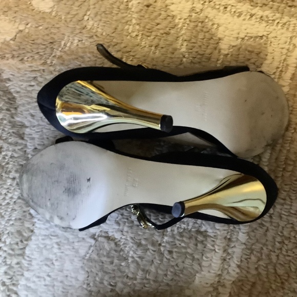 *3 for $20* Nine West Black Satin Bling w/ Gold heels 6.5 - Picture 5 of 6